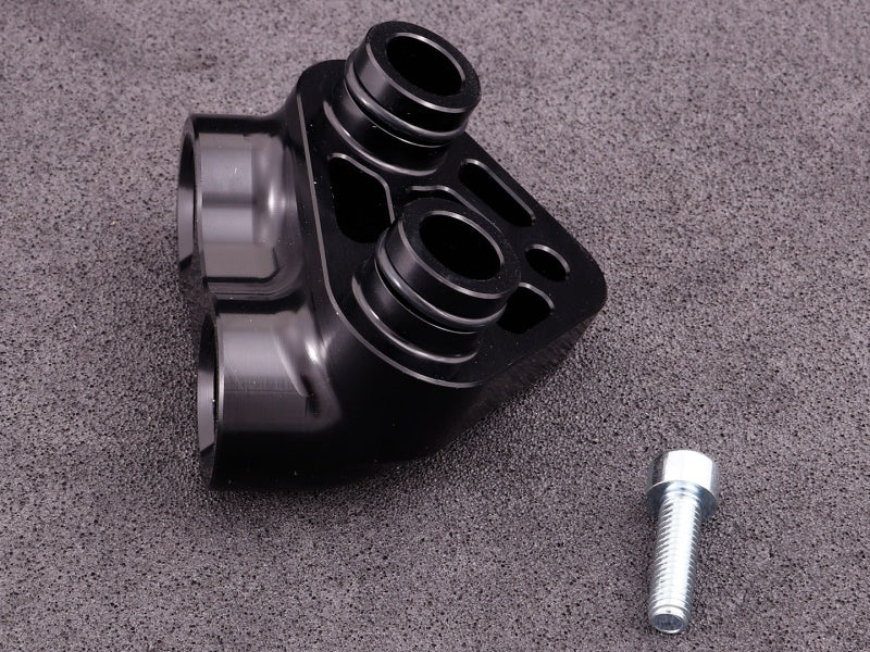 MaxxECU - 8HP oil cooler adapter BMW N54/N55, N63 AND N73/N74 - TYPE 2 (22001002)