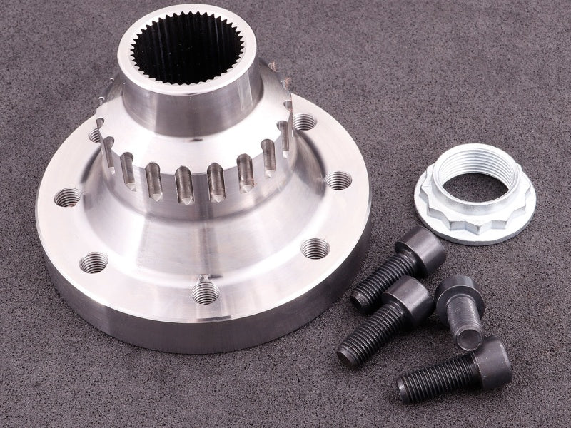 MaxxECU - 8HP Output Flange - 1350 Yoke (22002003)